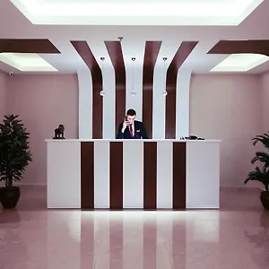 Golden Lounge Hotel